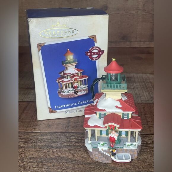 Vintage Hallmark Keepsake Lighthouse Greetings Christmas Ornament Flashing Light - Picture 1 of 11